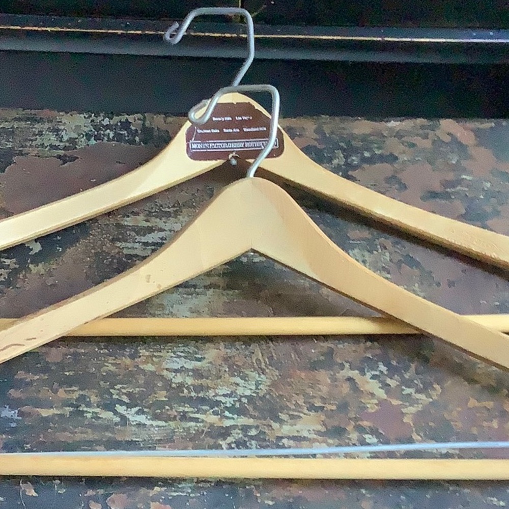 8 Vintage Wooden Mens Suit Hangers - Picture 6 of 6